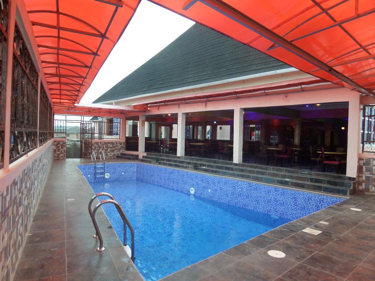 De-Zone Hotel Ikotun Exterior photo