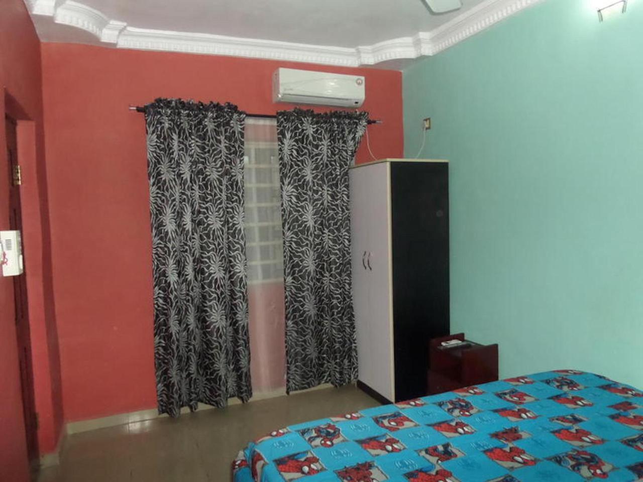 De-Zone Hotel Ikotun Exterior photo