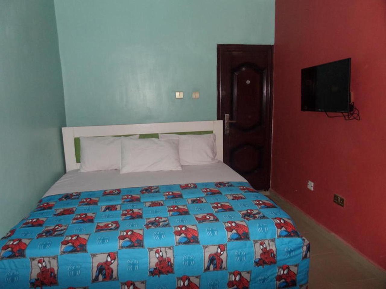 De-Zone Hotel Ikotun Exterior photo